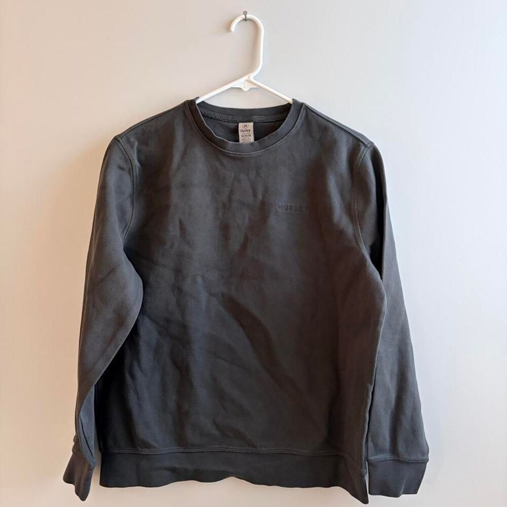 Hurley grey crewneck sweatshirt Size M #surfwear #hurley #spring #sportwear